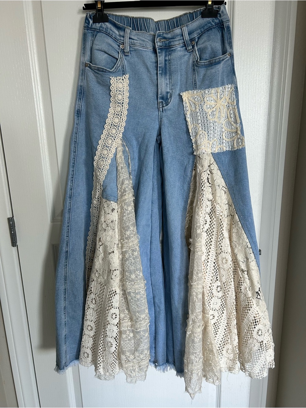 Oli & Hali Light Blue Denim Jeans with Elastic Waist - Picture 3 of 15